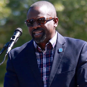 Meet your Posher, Labaron